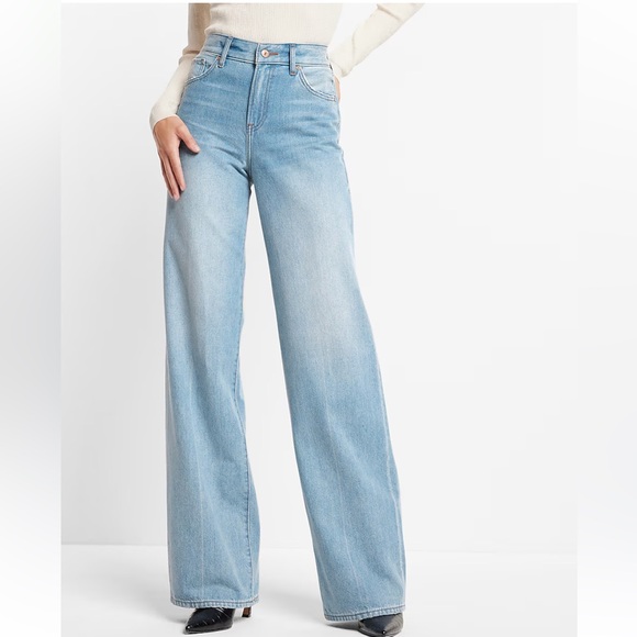 Express Denim - High Waisted Light Wash Modern Wide Leg Jeans express women’s new